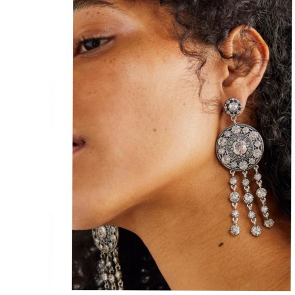 Free people Fly High Dangle Earrings - Picture 4 of 7